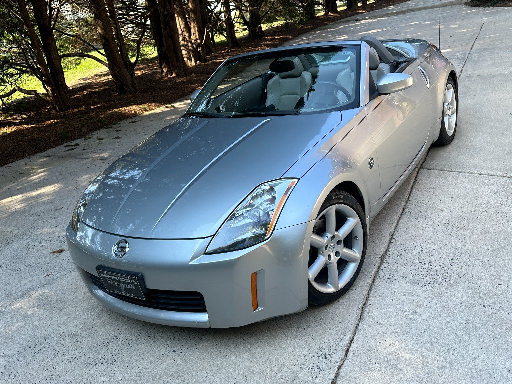 Used 2005 Nissan 350Z Touring RWD image 11