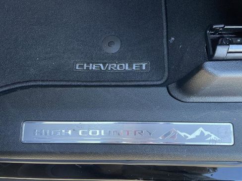 New 2026 Chevrolet Suburban High Country AWD/4WD image 50