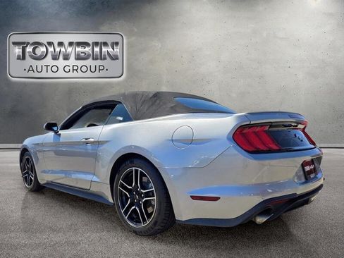 Used 2022 Ford Mustang Premium RWD image 7