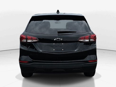 Used 2024 Chevrolet Equinox LS w/ LS Convenience Package FWD image 5