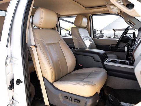 Used 2015 Ford F350 Lariat w/ Lariat Ultimate Package image 36