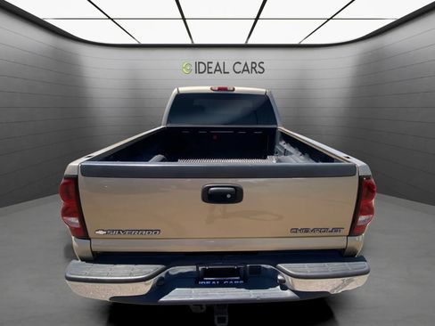 Used 2004 Chevrolet Silverado 2500 LT RWD image 9