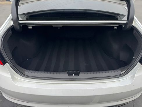 Used 2017 Hyundai Sonata SE w/ Cargo Package FWD image 26
