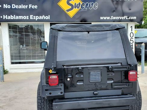Used 2006 Jeep Wrangler X w/ Jeep 65th Anniversary Edition AWD/4WD image 13