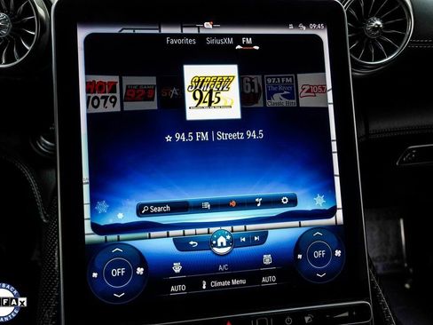 Used 2022 Mercedes-Benz SL 63 AMG 4MATIC image 35