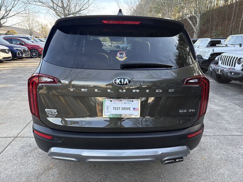 Used 2021 Kia Telluride EX w/ EX Premium Package image 6