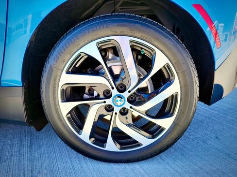 Used 2017 BMW i3 w/ Range Extender image 22