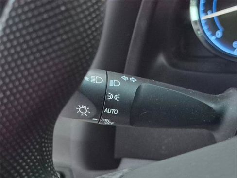 Used 2017 Toyota Corolla L FWD image 16