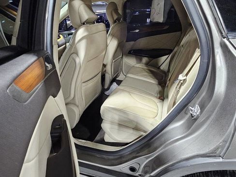 Used 2017 Lincoln MKC Select w/ Select Plus Package image 12
