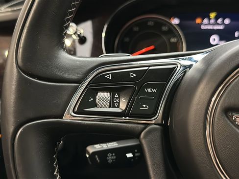 Used 2018 Bentley Bentayga Activity AWD/4WD image 27
