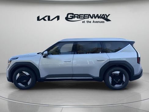 New 2026 Kia EV9 Wind image 2