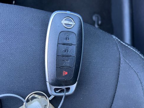 Used 2025 Nissan Sentra SV image 23