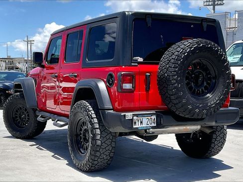 Used 2024 Jeep Wrangler Unlimited Sport AWD/4WD image 4