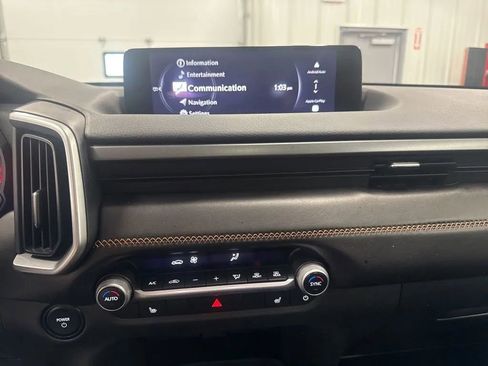 Used 2025 MAZDA CX-50 AWD 2.5 Hybrid w/ Premium Pkg image 17