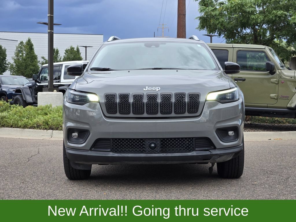 Used 2021 Jeep Cherokee Latitude Lux w/ Comfort/Convenience Group AWD/4WD image 2
