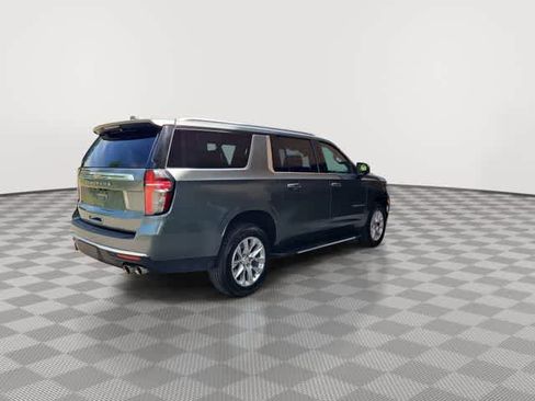 Used 2023 Chevrolet Suburban Premier AWD/4WD image 16