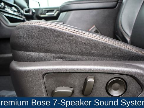 Used 2025 GMC Sierra 1500 AT4 w/ AT4 Premium Package image 11