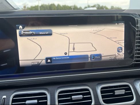 Certified 2025 Mercedes-Benz GLS 450 4MATIC image 40