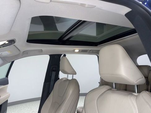 Used 2023 INFINITI QX60 Luxe AWD/4WD image 4