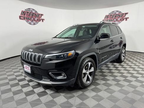 Used 2019 Jeep Cherokee Limited image 3