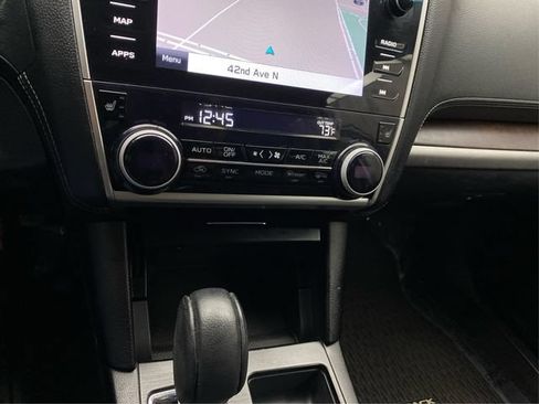 Used 2019 Subaru Outback 3.6R Limited AWD/4WD image 33