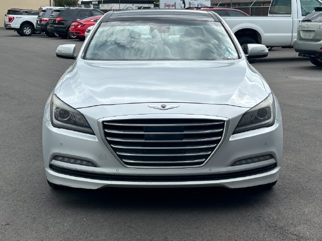 Used 2015 Hyundai Genesis 5.0 RWD image 8