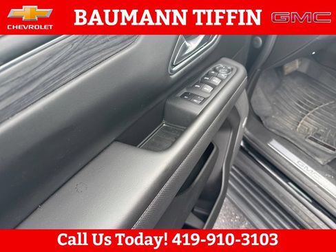 Used 2022 GMC Yukon SLT w/ SLT Luxury Package AWD/4WD image 11