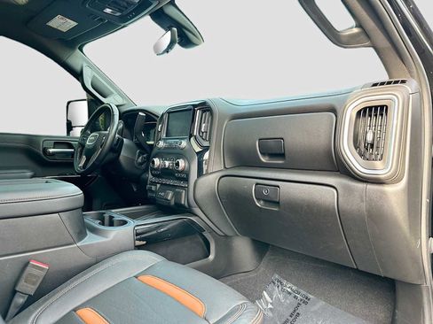 Used 2020 GMC Sierra 2500 AT4 w/ AT4 Premium Package AWD/4WD image 31