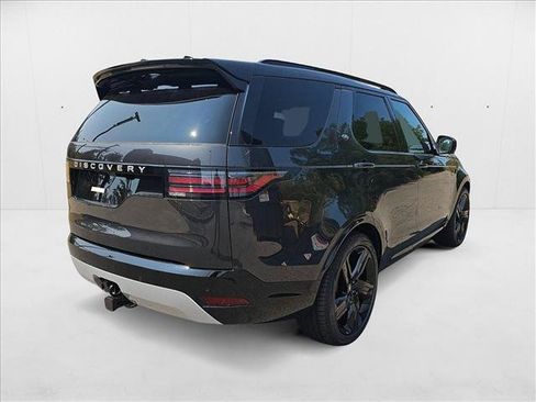 New 2024 Land Rover Discovery Metropolitan Edition AWD/4WD image 2