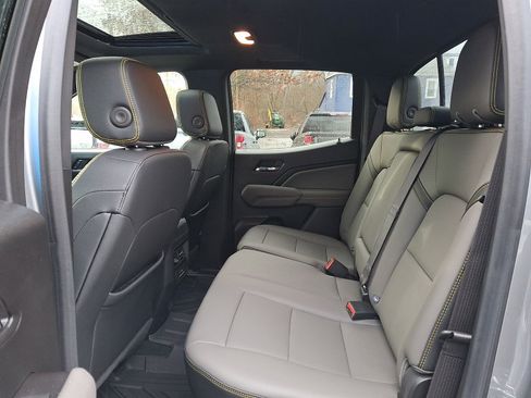 Used 2024 Chevrolet Colorado ZR2 w/ ZR2 Bison Edition image 10