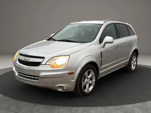 Used 2014 Chevrolet Captiva Sport LT w/ Convenience Package image 13