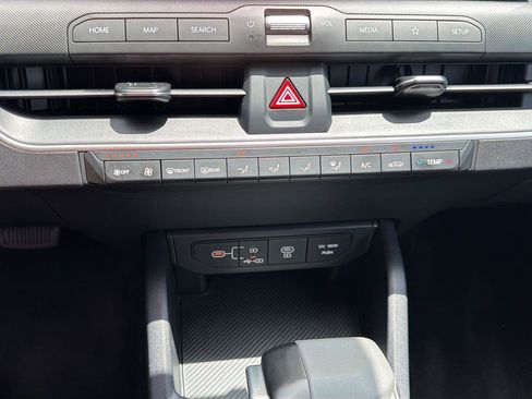 Used 2025 Kia K4 FWD image 17