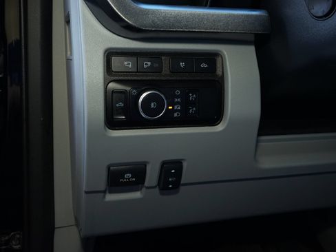 Used 2024 Ford F250 Limited w/ FX4 Off-Road Package AWD/4WD image 27