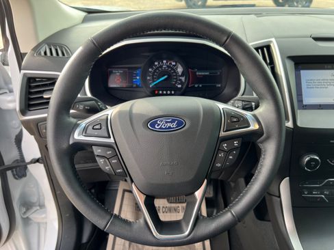 Used 2019 Ford Edge SEL w/ Equipment Group 201A FWD image 25