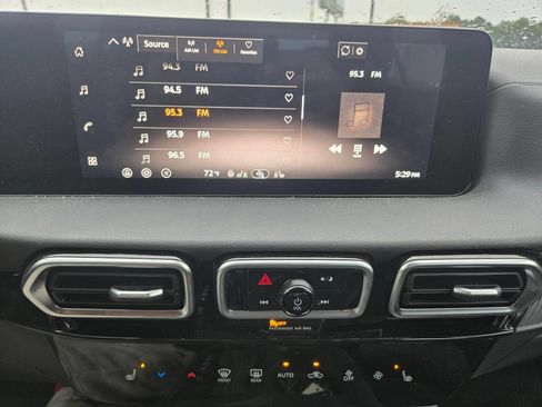Used 2026 Nissan Sentra SV w/ SV Convenience Package FWD image 12