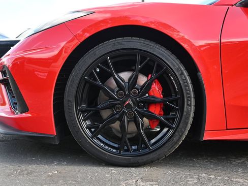 Used 2025 Chevrolet Corvette Stingray Coupe w/ 1LT RWD image 24