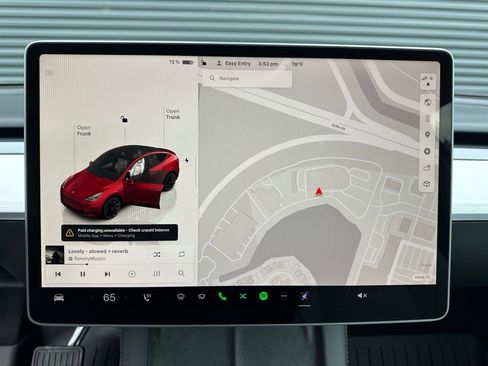 Used 2022 Tesla Model Y Long Range image 26