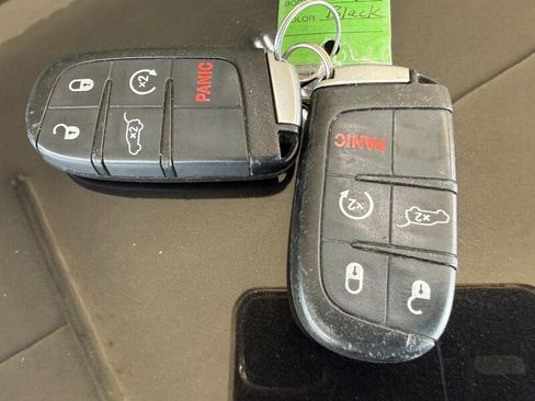 Used 2015 Jeep Grand Cherokee Limited image 42