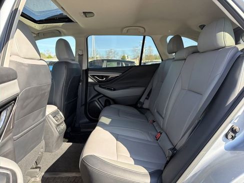 Used 2022 Subaru Outback Limited image 13