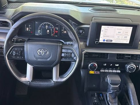Used 2024 Toyota Tacoma SR5 w/ SR5 Upgrade Package AWD/4WD image 14