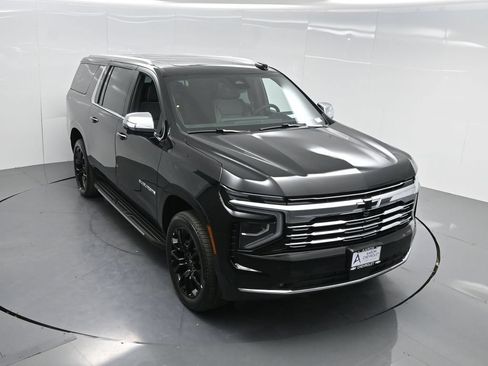 New 2026 Chevrolet Suburban Premier AWD/4WD image 69