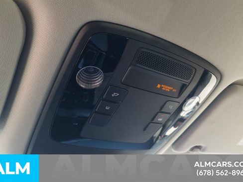 Used 2024 Kia Carnival LX FWD image 34