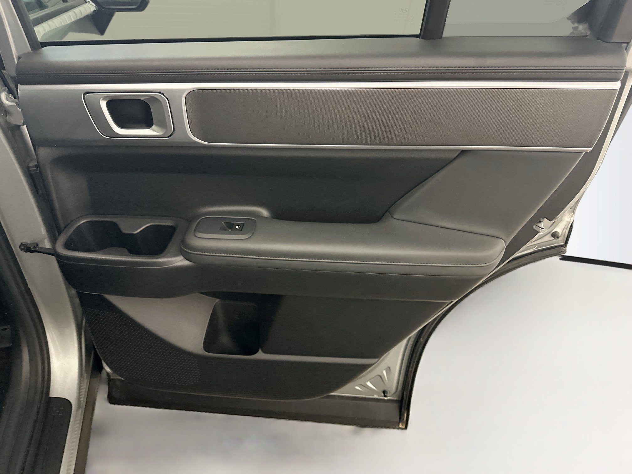 Used 2025 Hyundai Santa Fe SEL AWD/4WD image 32