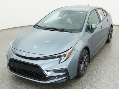 New 2026 Toyota Corolla SE FWD image 3