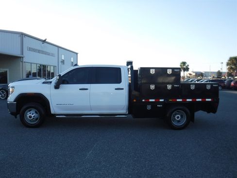 Used 2022 GMC Sierra 3500 Pro w/ Convenience Package image 2