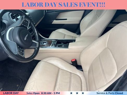 Used 2018 Jaguar XE Prestige AWD/4WD image 8
