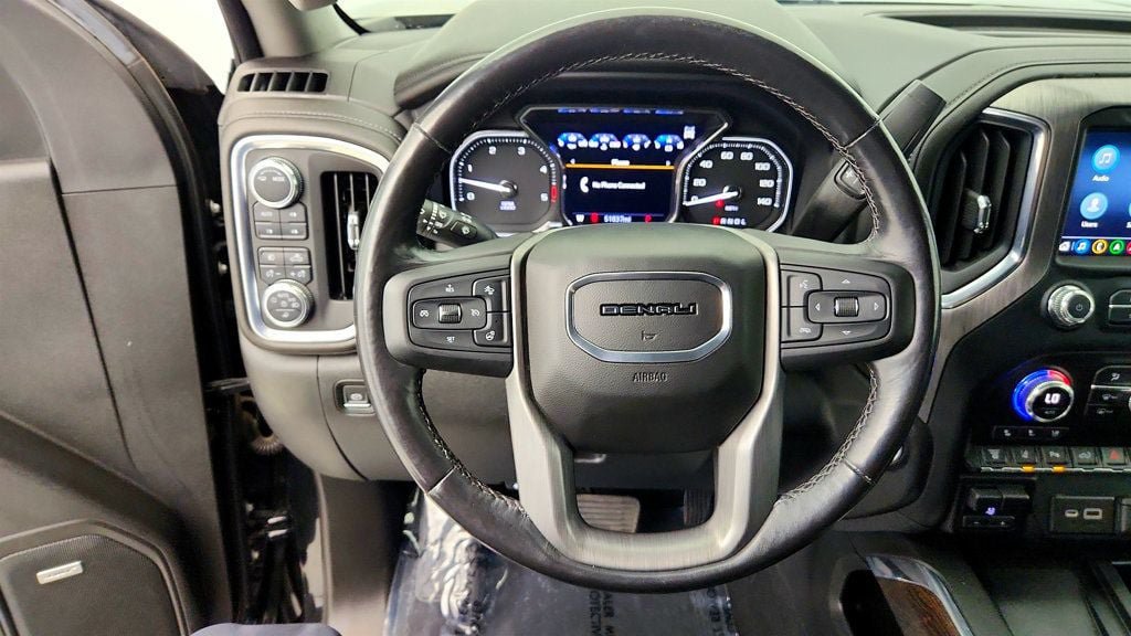 Used 2022 GMC Sierra 2500 Denali w/ Denali Black Diamond Edition AWD/4WD image 14