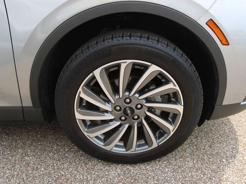 Used 2024 Lincoln Corsair Reserve w/ Equipment Group 201A AWD/4WD image 10