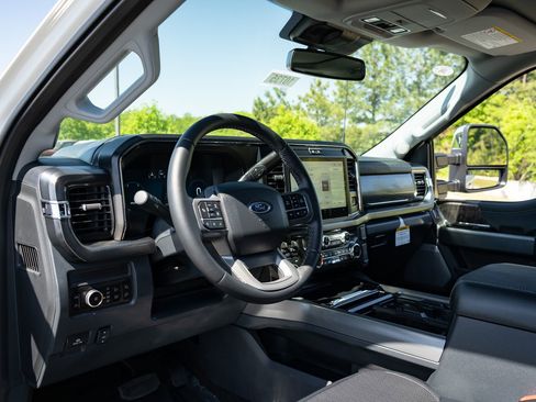 New 2026 Ford F250 Lariat AWD/4WD image 24