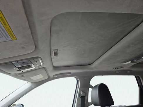 Certified 2022 Kia Telluride SX w/ SX Prestige Package image 20